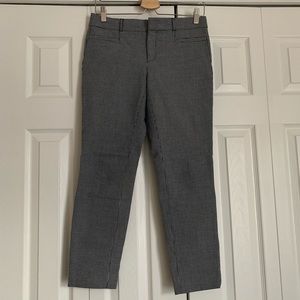 BR Sloan Fit Trousers in fun b/w print